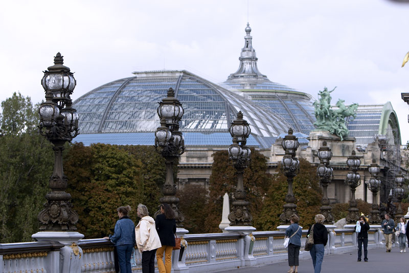 나는 내 여정을 버리고 파리에서 길을 잃었다