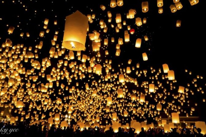 Yi Peng Lantern Festival