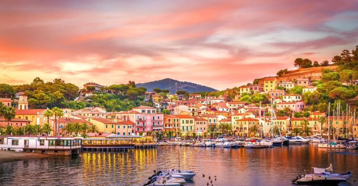 토스카나 해안에서 나오지 않은이 섬은 이번 여름에 꼭 방문해야합니다.