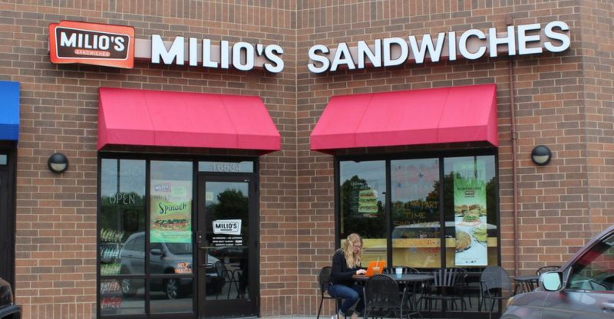 로드 트립 식사 : 놓치지 말아야 할 이탈리아 서브 체인 10 개